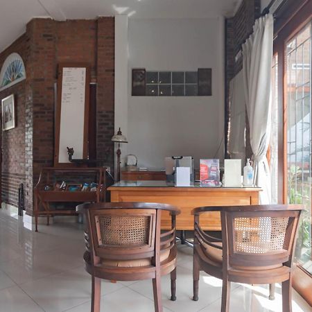 Reddoorz Plus Near Dago Pakar Бандунг Экстерьер фото