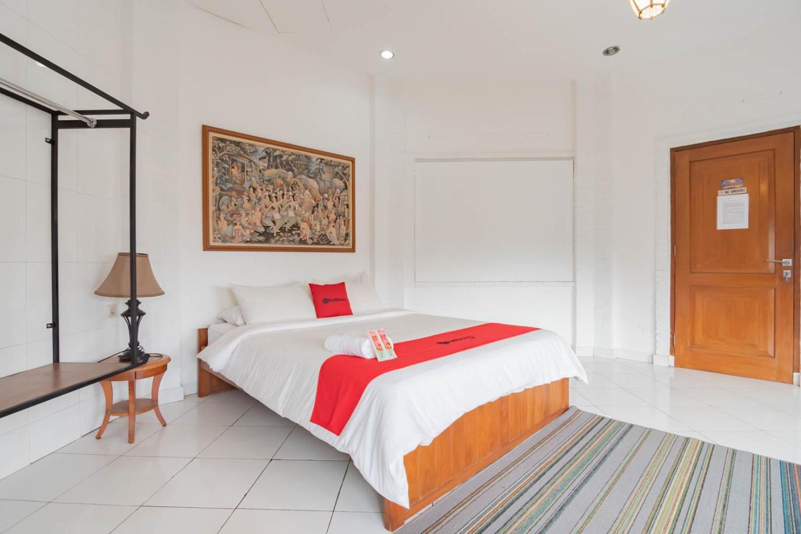 Reddoorz Plus Near Dago Pakar Бандунг Экстерьер фото